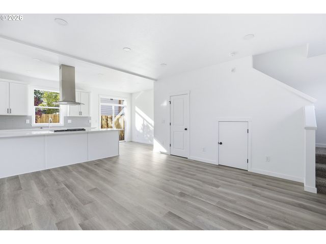 8718 Se Bybee Blvd, Portland, OR 97266