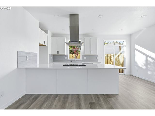8718 Se Bybee Blvd, Portland, OR 97266