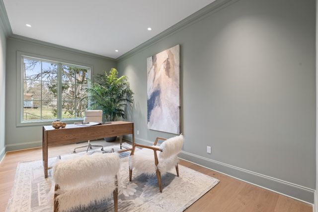 641 Brook Hollow Rd, Nashville, TN 37205