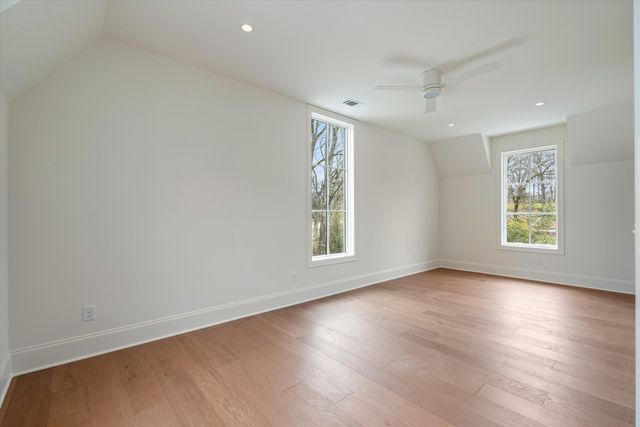 641 Brook Hollow Rd, Nashville, TN 37205