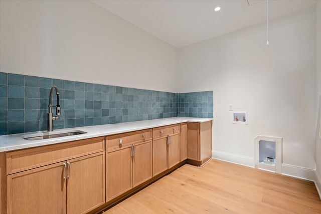 641 Brook Hollow Rd, Nashville, TN 37205