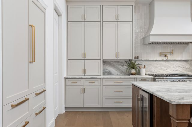 641 Brook Hollow Rd, Nashville, TN 37205