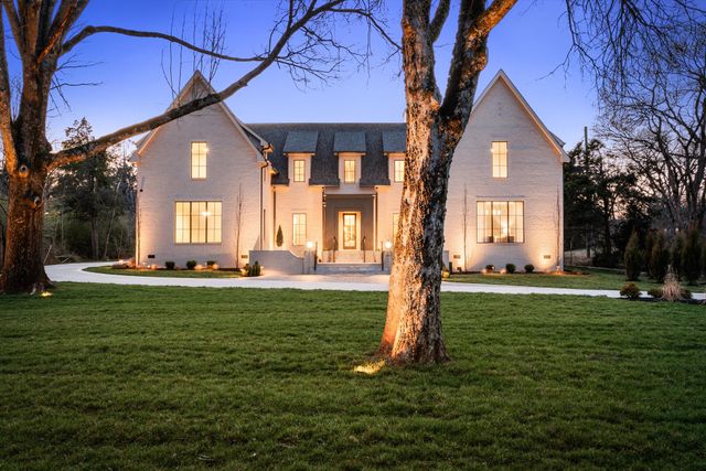 641 Brook Hollow Rd, Nashville, TN 37205