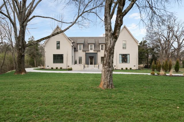 641 Brook Hollow Rd, Nashville, TN 37205