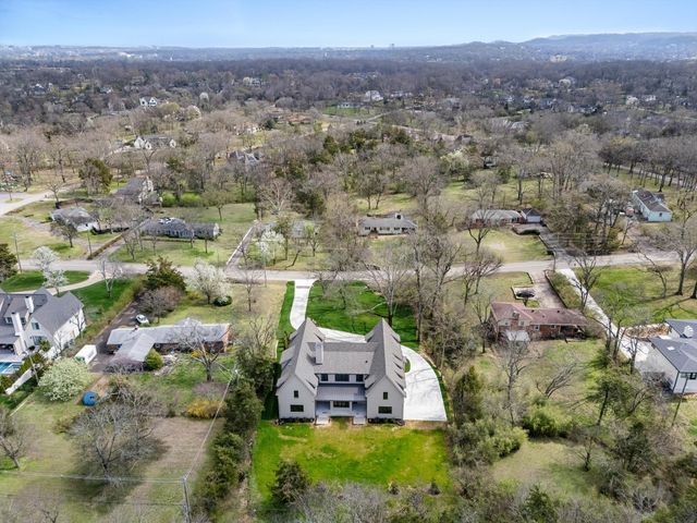 641 Brook Hollow Rd, Nashville, TN 37205