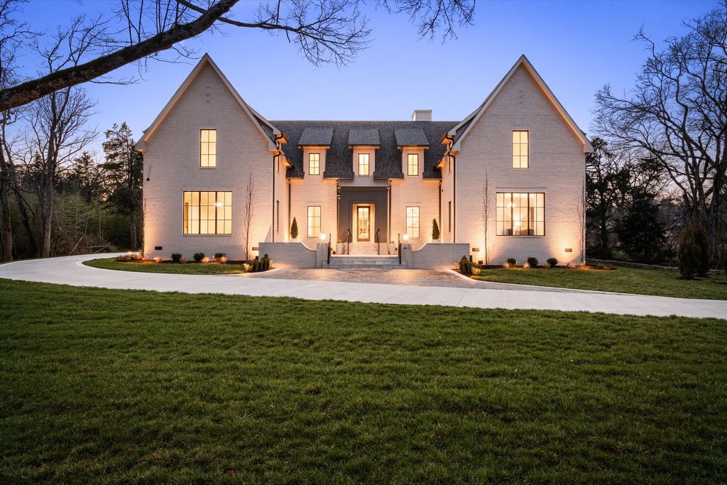 641 Brook Hollow Rd, Nashville, TN 37205