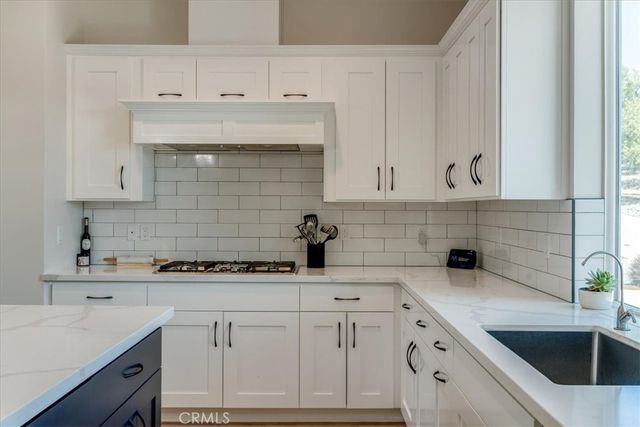1520 Lyle Lane, Paso Robles, CA 93446