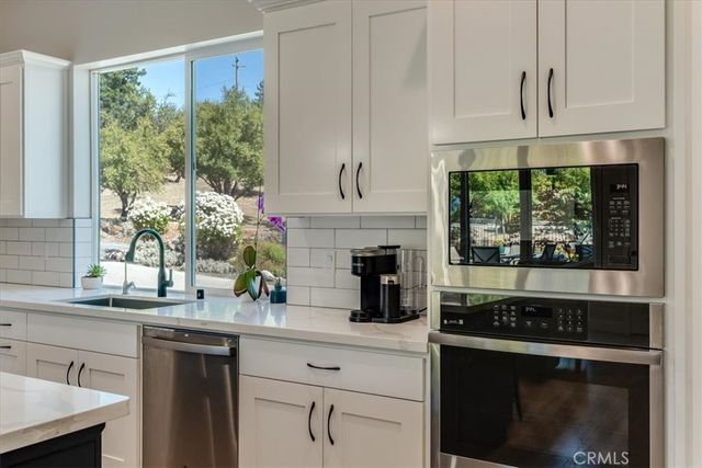1520 Lyle Lane, Paso Robles, CA 93446