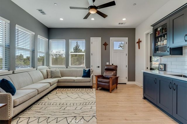 1520 Lyle Lane, Paso Robles, CA 93446