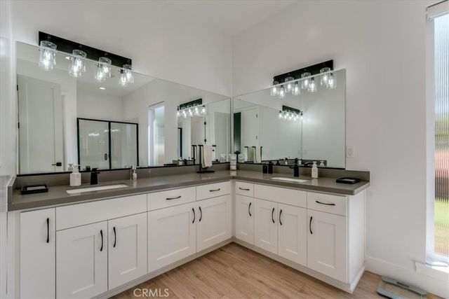 1520 Lyle Lane, Paso Robles, CA 93446