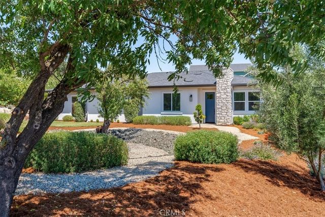1520 Lyle Lane, Paso Robles, CA 93446