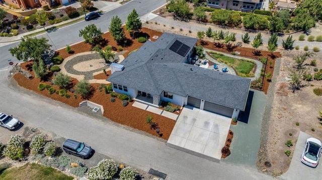 1520 Lyle Lane, Paso Robles, CA 93446