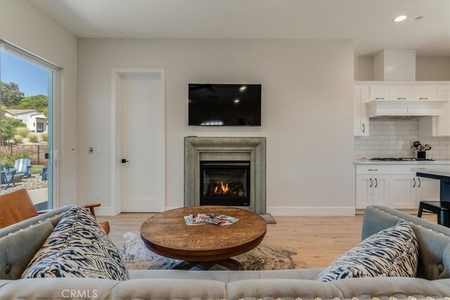 1520 Lyle Lane, Paso Robles, CA 93446