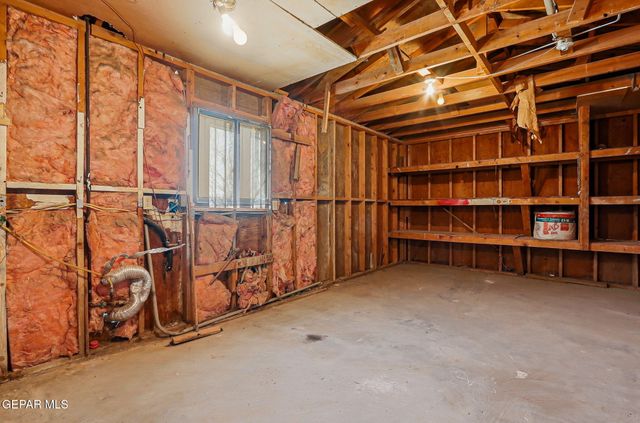 7863 LAURA Way, El Paso, TX 79915