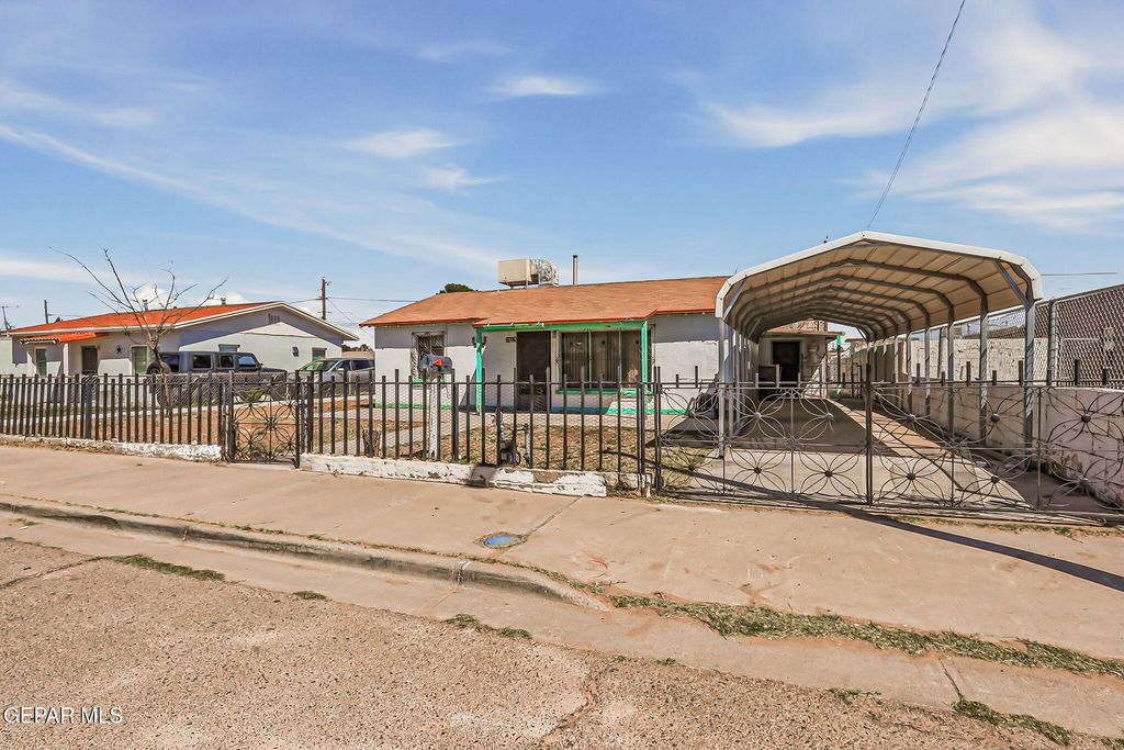 7863 LAURA Way, El Paso, TX 79915