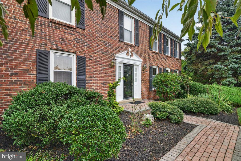 2 TRACEY DR, LAWRENCE TWP, NJ 08648 — photo 3
