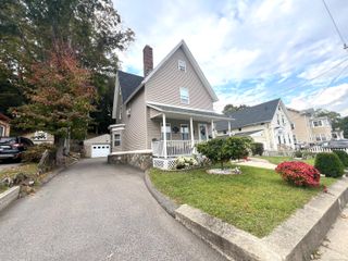57 Maple Street, Norwich, CT 06360