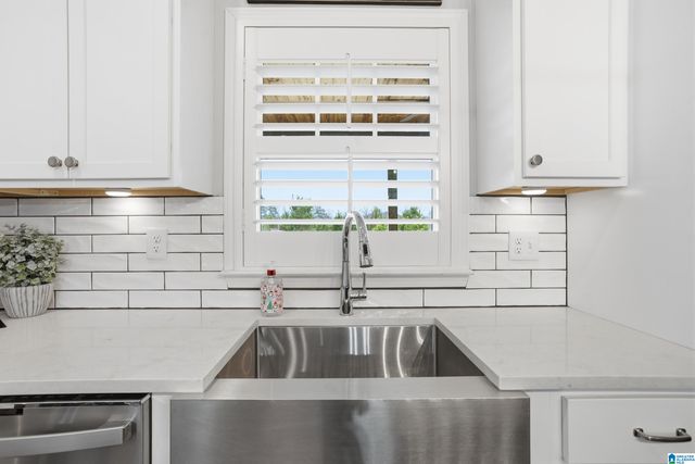 1458 BROOKS DRIVE, Mount Olive, AL 35117