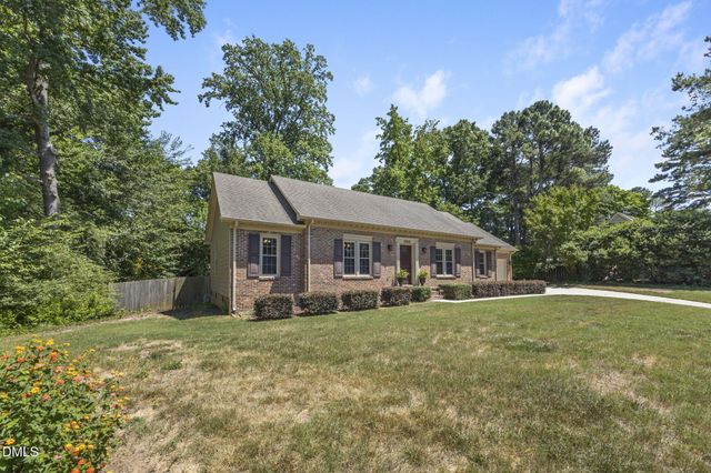 1002 Fair Oaks Lane, Apex, NC 27502