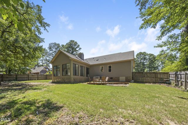 1002 Fair Oaks Lane, Apex, NC 27502