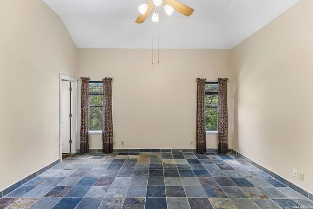 14806 Circle J Trl, Helotes, TX 78023