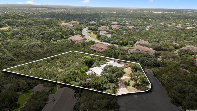 14806 Circle J Trl, Helotes, TX 78023