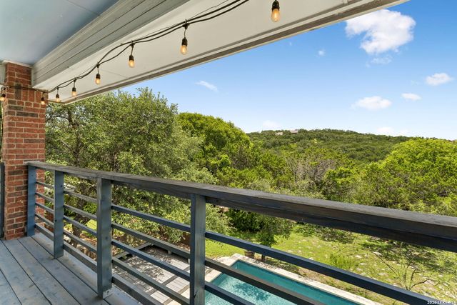 14806 Circle J Trl, Helotes, TX 78023