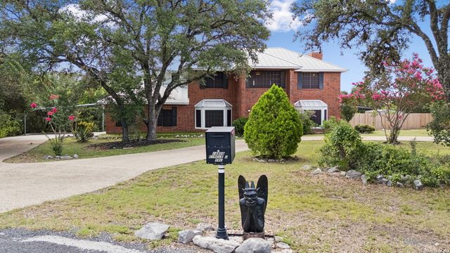 14806 Circle J Trl, Helotes, TX 78023