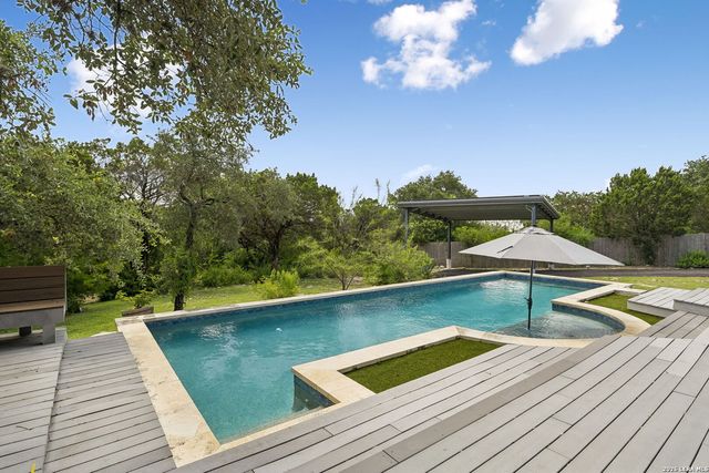 14806 Circle J Trl, Helotes, TX 78023