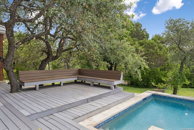 14806 Circle J Trl, Helotes, TX 78023