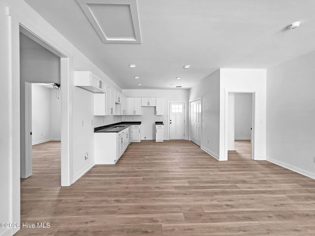 528 Mary Lou Lane SW, Supply, NC 28462
