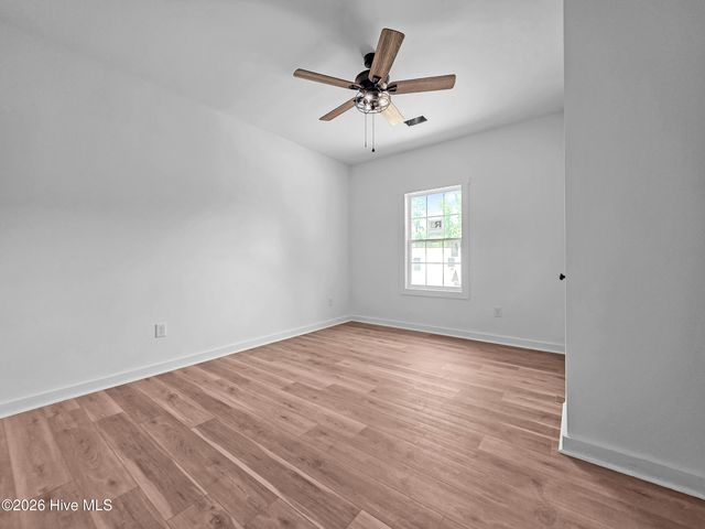 528 Mary Lou Lane SW, Supply, NC 28462