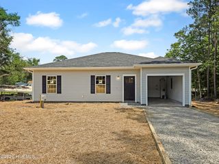 528 Mary Lou Lane SW, Supply, NC 28462