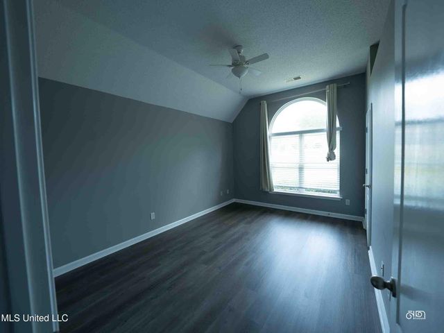 7624 N Rigmoore Pt. N Point, Olive Branch, MS 38654