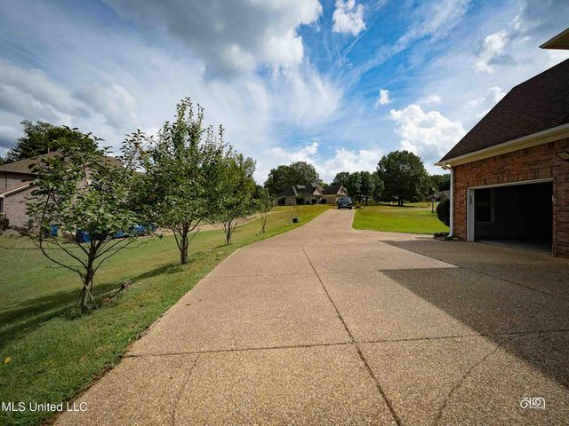 7624 N Rigmoore Pt. N Point, Olive Branch, MS 38654