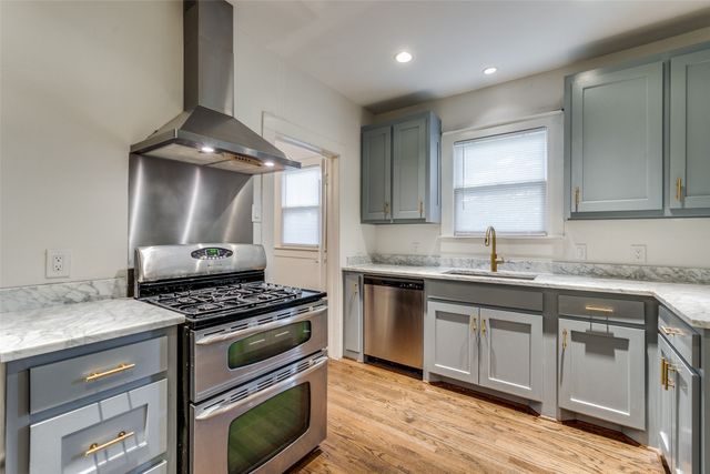 732 N Windomere Avenue, Dallas, TX 75208