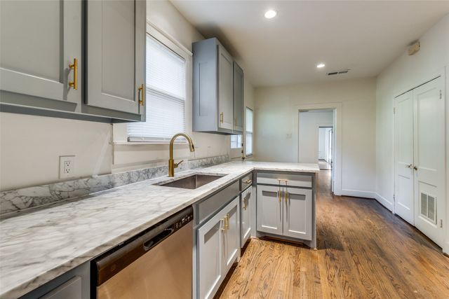 732 N Windomere Avenue, Dallas, TX 75208