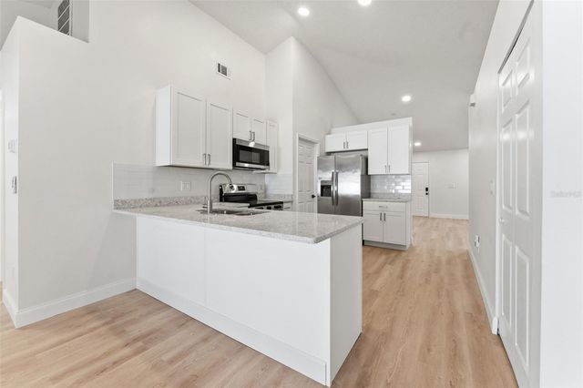 5931 TAYWOOD DRIVE, Tampa, FL 33624