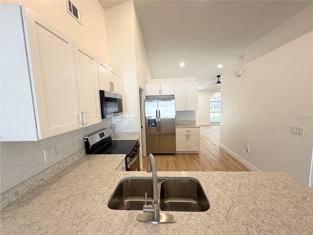 5931 TAYWOOD DRIVE, Tampa, FL 33624