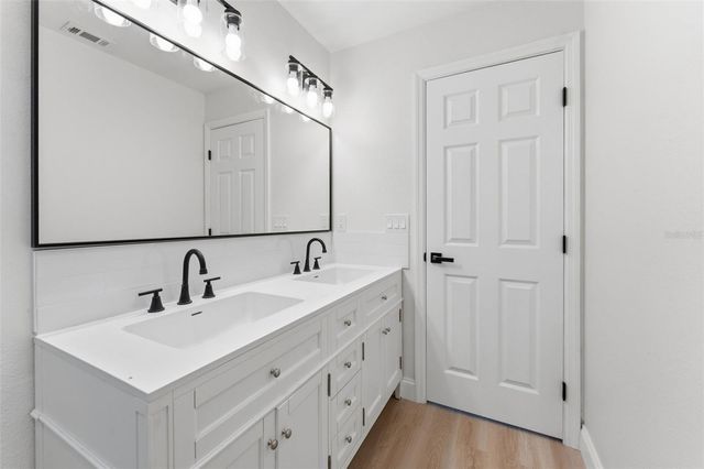 5931 TAYWOOD DRIVE, Tampa, FL 33624