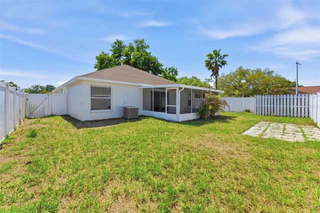 5931 TAYWOOD DRIVE, Tampa, FL 33624