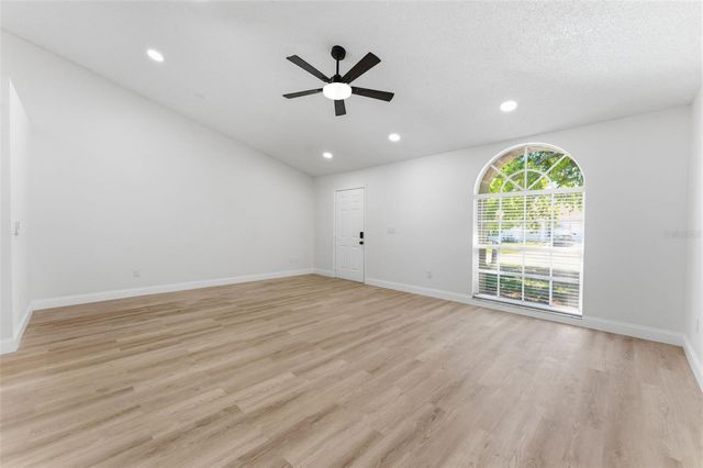 5931 TAYWOOD DRIVE, Tampa, FL 33624