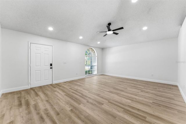 5931 TAYWOOD DRIVE, Tampa, FL 33624