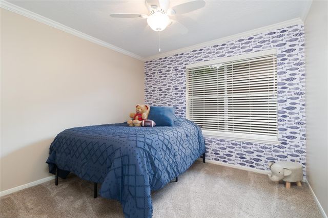 5423 Glade Estates Dr, Kingwood, TX 77339