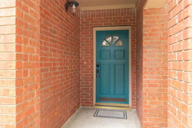 5423 Glade Estates Dr, Kingwood, TX 77339