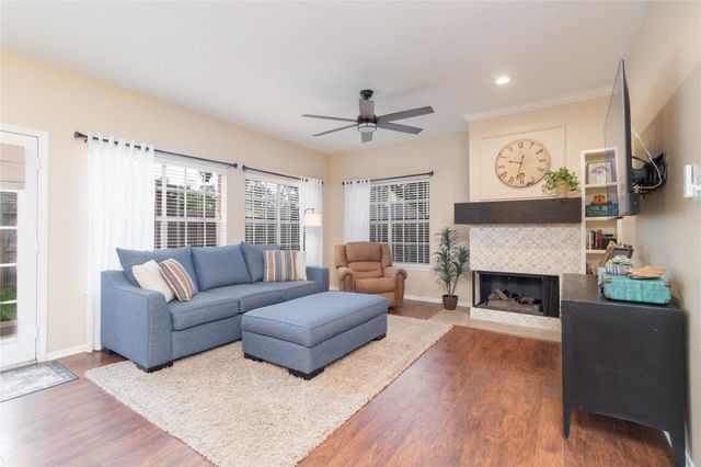 5423 Glade Estates Dr, Kingwood, TX 77339