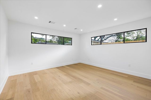 5430 Rutherglenn Drive, Houston, TX 77096