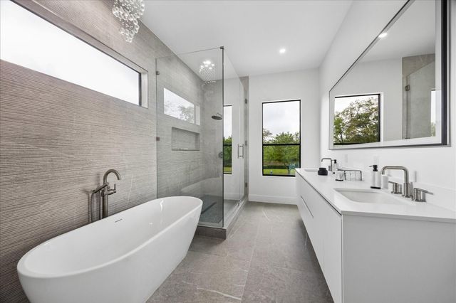 5430 Rutherglenn Drive, Houston, TX 77096