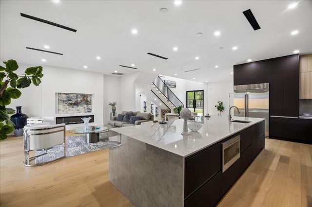 5430 Rutherglenn Drive, Houston, TX 77096