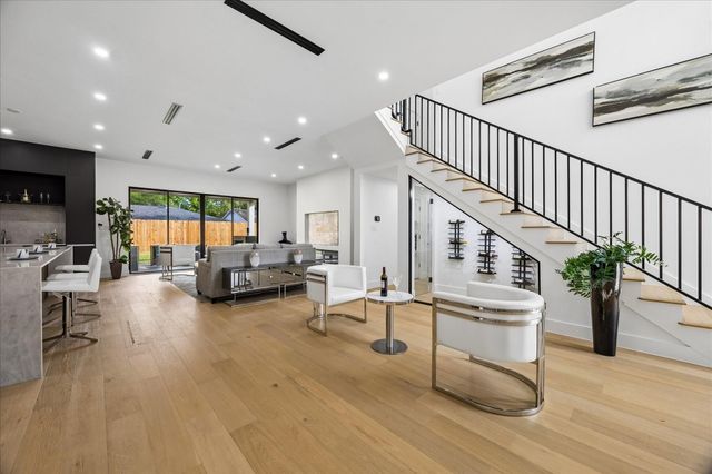 5430 Rutherglenn Drive, Houston, TX 77096